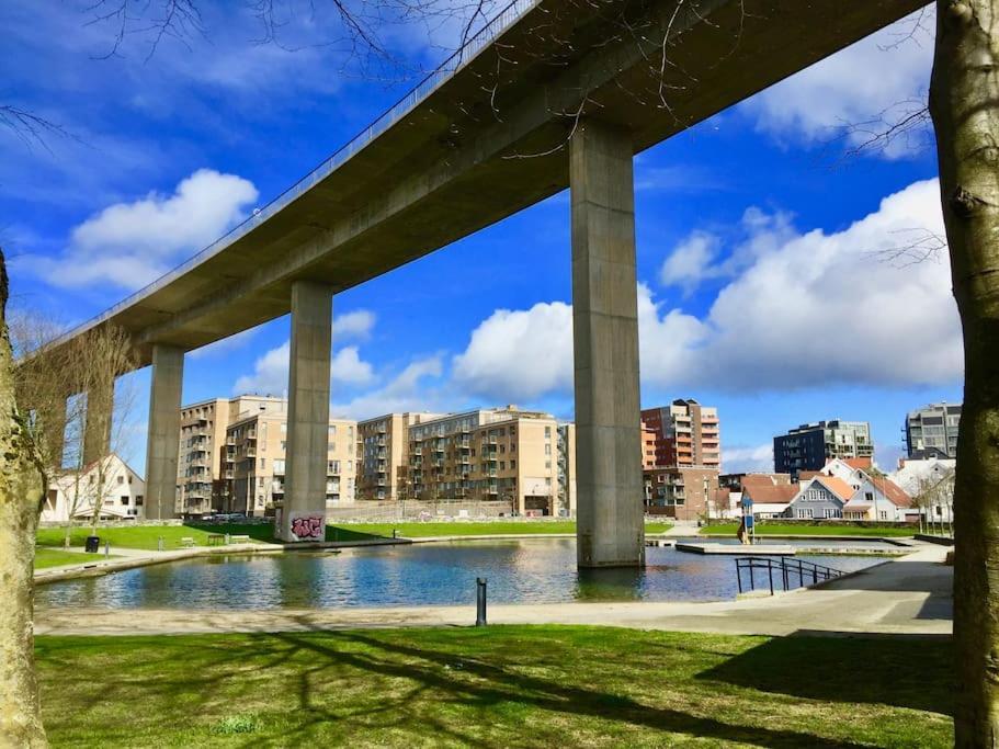 Spacious Waterfront Apartment With Free Parking - Upgraded 2024 ستافانجر المظهر الخارجي الصورة